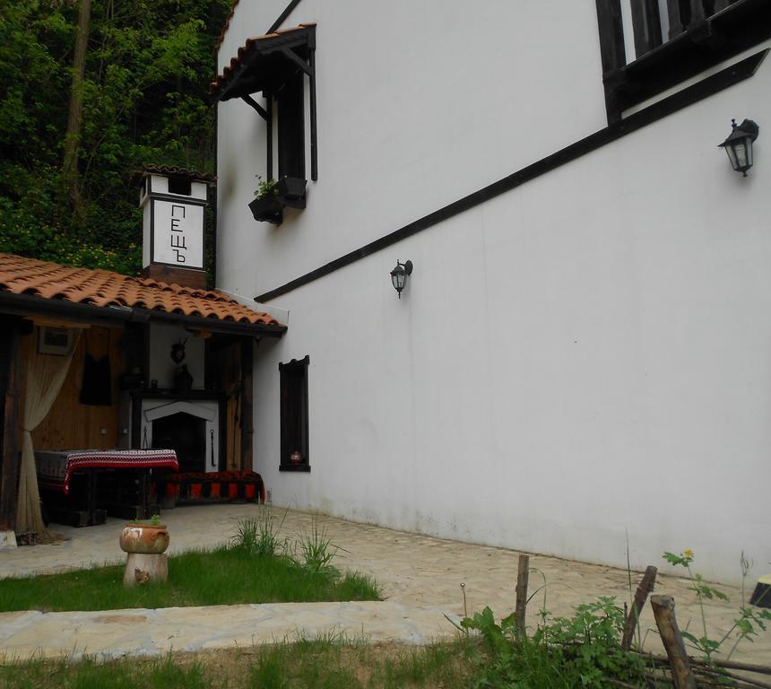 Milkovata Guest House Koshov Exterior photo